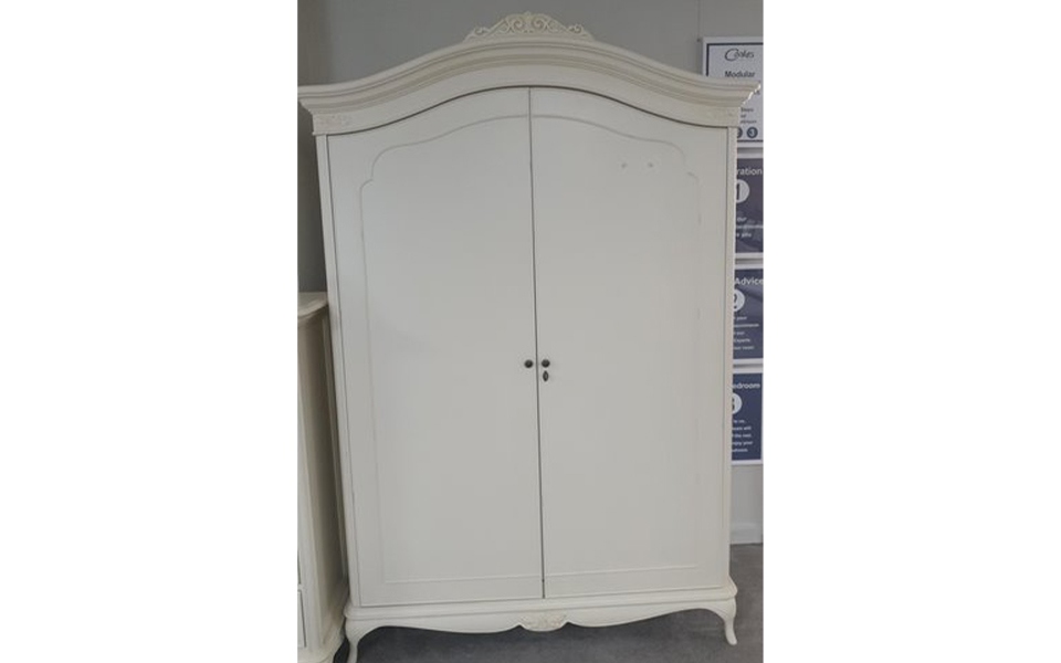 Ivory Range
Wide Fitted Robe
Was £2,665 Now £1,999